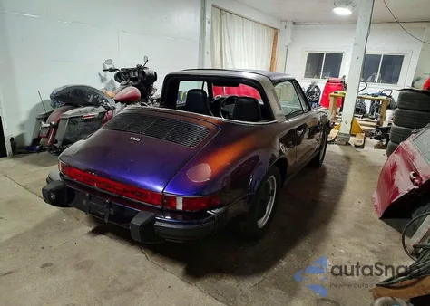 1974 Porsche 911 Targa z USA, uszkodzony, nr VIN 9114111810